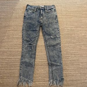 Free people size 25 cropped Jean